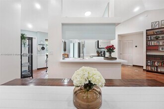 301 NW 78th Ave in Plantation, FL - Building Photo - Building Photo
