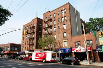 3414-3426 Union St in Flushing, NY - Building Photo - Building Photo