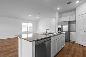 312 Alamito Ave in Niederwald, TX - Building Photo - Building Photo