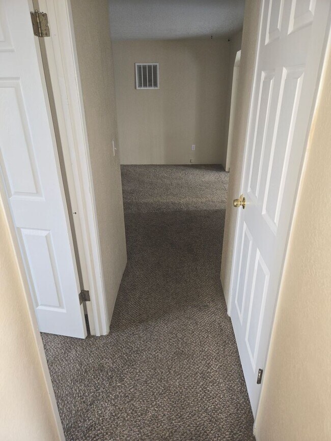 190 S E Utah Ave in Irrigon, OR - Building Photo - Building Photo