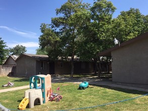 822 N Bengston Ave in Fresno, CA - Building Photo - Building Photo