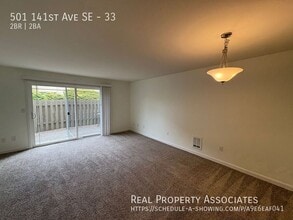 501 141st Ave SE in Bellevue, WA - Building Photo - Building Photo
