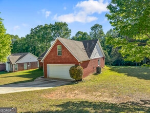 11084 Knotty Pine Pl in Hampton, GA - Building Photo - Building Photo