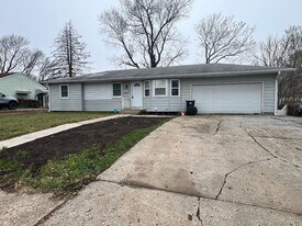 5208 Harvard Ave in Raytown, MO - Building Photo