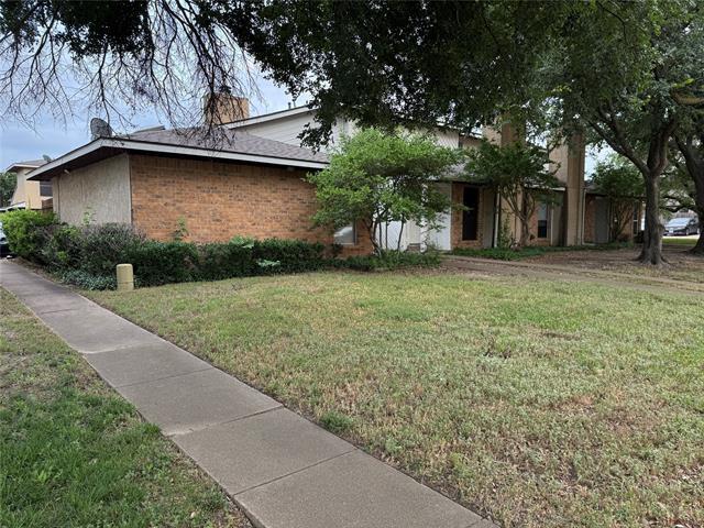 4947 Regal Bluff in Mesquite, TX - Foto de edificio - Building Photo