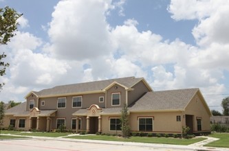 Parkview Terrace Apartments in Pharr, TX - Building Photo - Building Photo