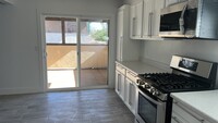 2667 McLeod Dr in Las Vegas, NV - Building Photo - Building Photo