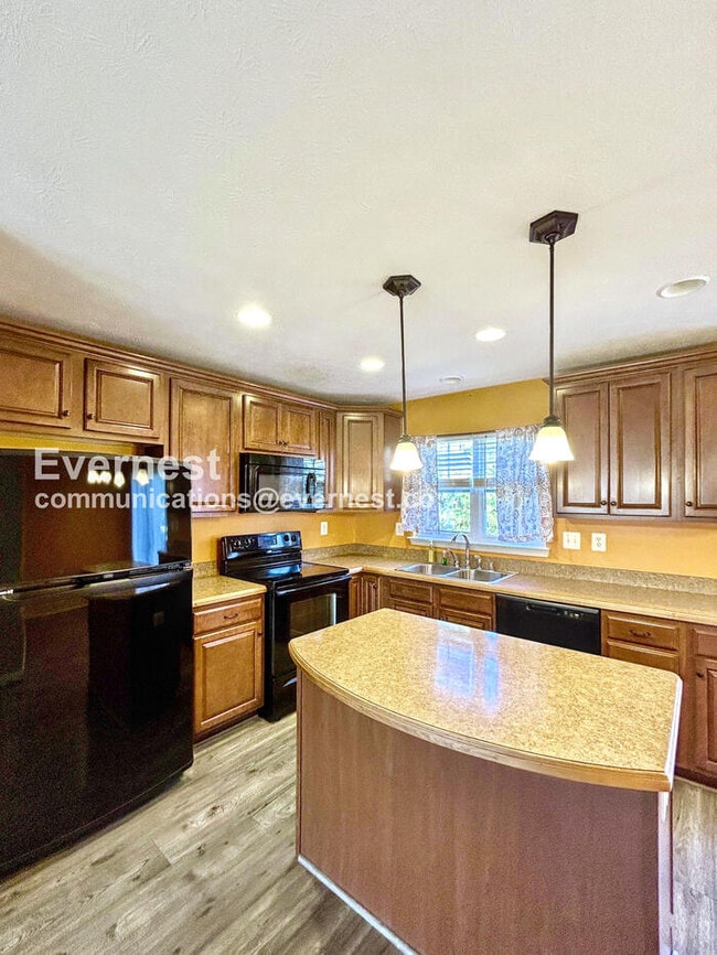 18337 Democracy Ave in Ruther Glen, VA - Building Photo - Building Photo