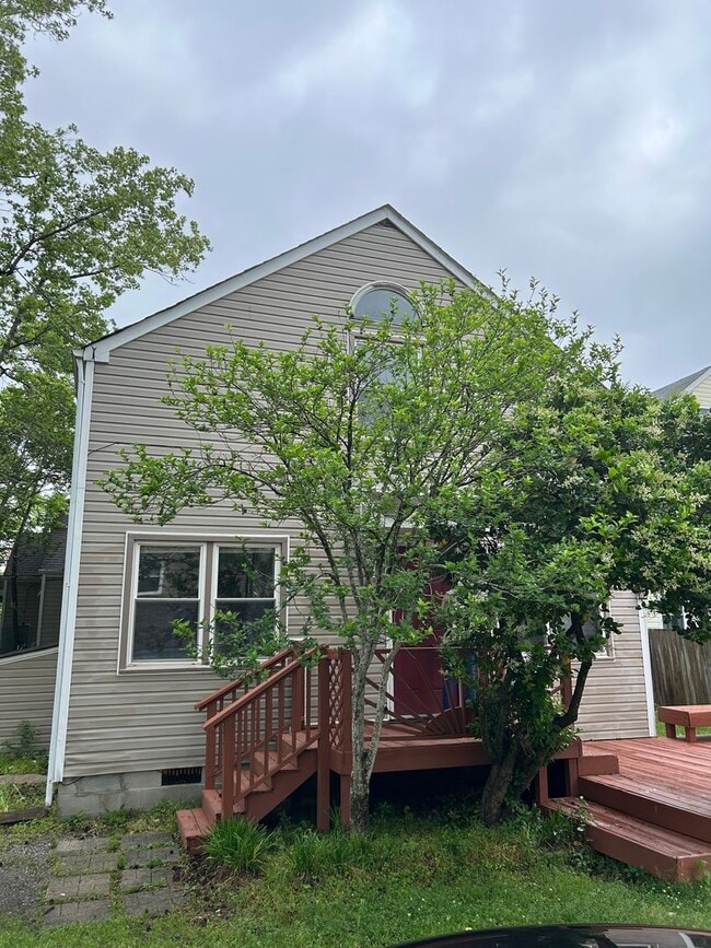property at 414 26th St