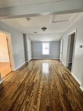 164 N 12th St, Unit 3 in Newark, NJ - Building Photo - Building Photo
