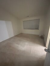 10723 SW Canterbury Ln in Tigard, OR - Foto de edificio - Building Photo