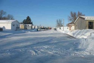 1025 Belle Ave in Mankato, MN - Foto de edificio - Building Photo