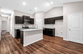 454 S Longbranch Dr in Maize, KS - Foto de edificio - Building Photo