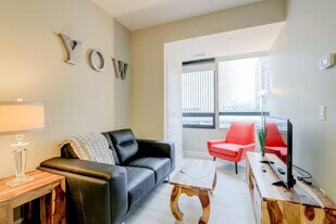 170 Metcalfe St in Ottawa, ON - Building Photo