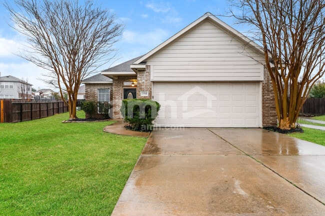 property at 13541 Lake Breeze Ln