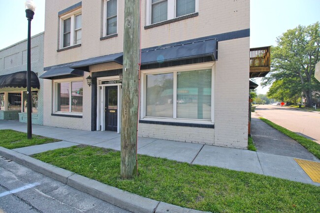 property at 2004 State St