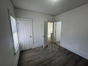 3284 N 30th St in Milwaukee, WI - Building Photo - Building Photo