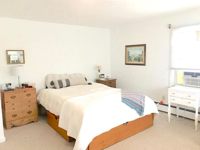 21 Central St, Unit B in Acton, MA - Building Photo - Building Photo