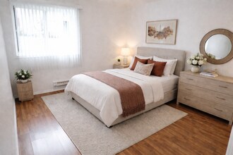 1331 E Ports O Call Dr, Unit 2W in Palatine, IL - Building Photo - Building Photo