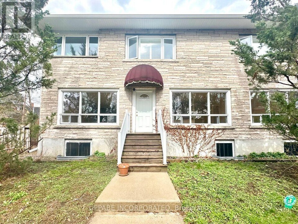 225-225 Cobourg St in Ottawa, ON - Building Photo