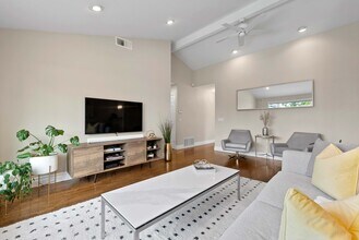 841 W Latimer Ave in Campbell, CA - Building Photo - Building Photo