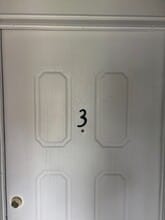 801 E Sheridan St in Newberg, OR - Building Photo - Building Photo