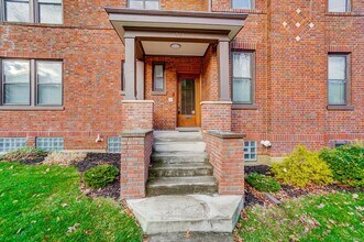 2881 Observatory Ave in Cincinnati, OH - Building Photo - Building Photo