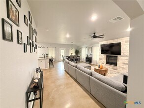 741 Freedom Cir in Nolanville, TX - Building Photo - Building Photo