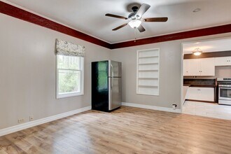 1030 NW Crosby Ave-Unit -1192 NW Crosby Ave in Oak Harbor, WA - Building Photo - Building Photo