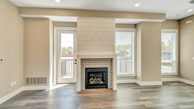 717 E 11 Mile Rd in Royal Oak, MI - Building Photo - Building Photo