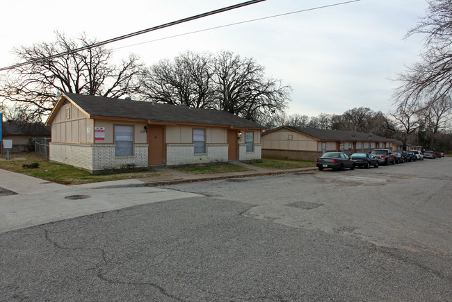 SUNNY TERRACE TOWN HOMES in Seagoville, TX - Building Photo - Building Photo