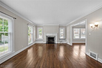 3595 Glencairn Rd in Shaker Heights, OH - Foto de edificio - Building Photo