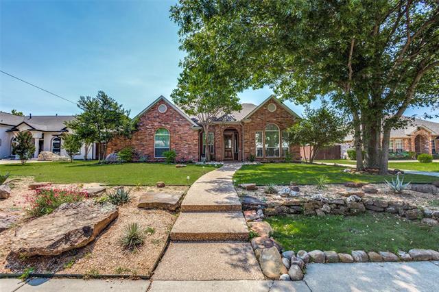 19122 Windmill Ln in Dallas, TX - Foto de edificio - Building Photo