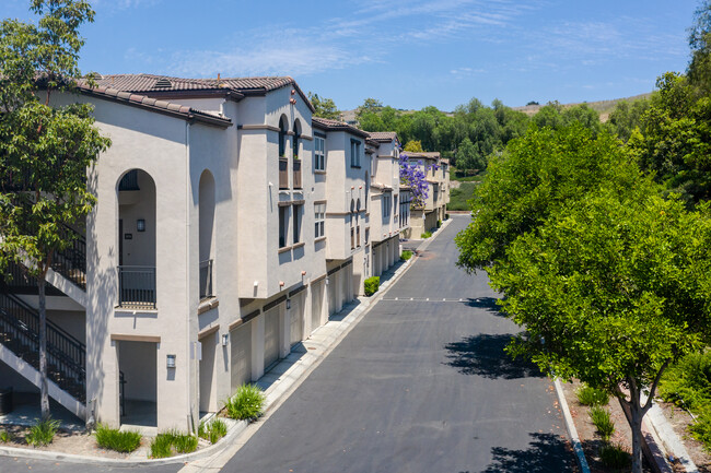 Laurel Glen Apartment Homes in Ladera Ranch, CA - Building Photo - Building Photo