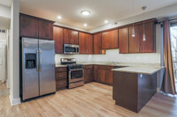 1342 W Randolph St in Chicago, IL - Building Photo - Interior Photo