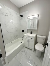 4045 W Argyle St in Chicago, IL - Building Photo - Building Photo