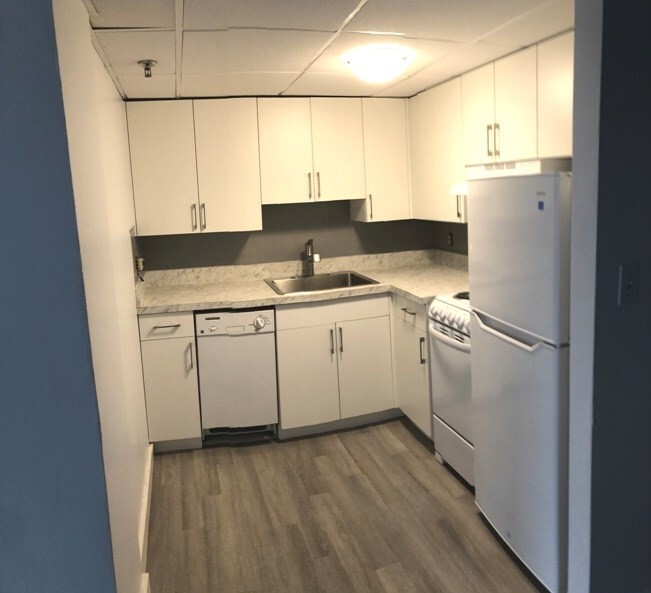 475 Commonwealth Ave, Unit 202 in Boston, MA - Building Photo