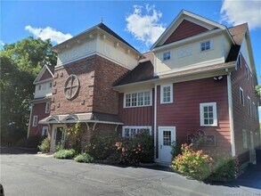 1 Daskams Ln in Norwalk, CT - Building Photo - Building Photo