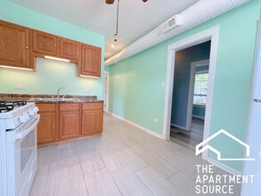 5606 W Thomas St in Chicago, IL - Building Photo - Building Photo