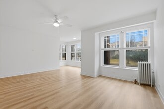 1125 Davis St./ 1603-11 Ridge Ave. in Evanston, IL - Building Photo - Building Photo