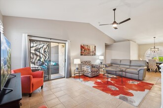 18119 W Sammy Way in Surprise, AZ - Building Photo - Building Photo