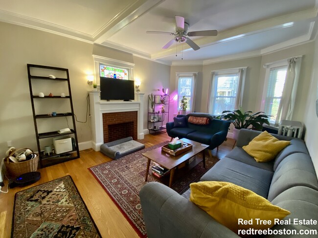 51 Patten St, Unit 1