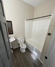 437 Loras Blvd in Dubuque, IA - Building Photo - Building Photo