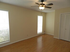 14309 Misty Meadow Ln in Houston, TX - Foto de edificio - Building Photo