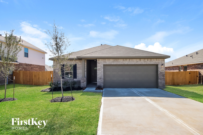 26028 Babe Ruth Dr in Splendora, TX - Building Photo