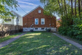 6251 Odell St in St. Louis, MO - Foto de edificio - Building Photo
