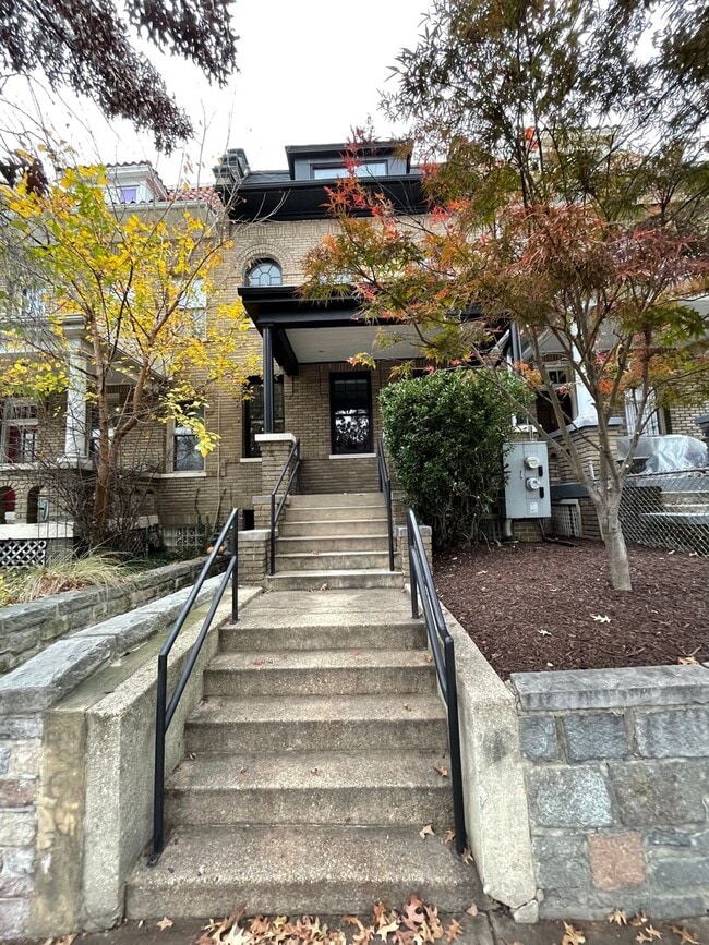 property at 4208 New Hampshire Ave NW