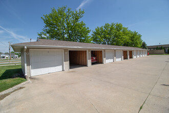 3406 Orion Dr in Ames, IA - Building Photo - Building Photo