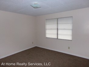 458 Bentwood Ln in Orange Park, FL - Foto de edificio - Building Photo