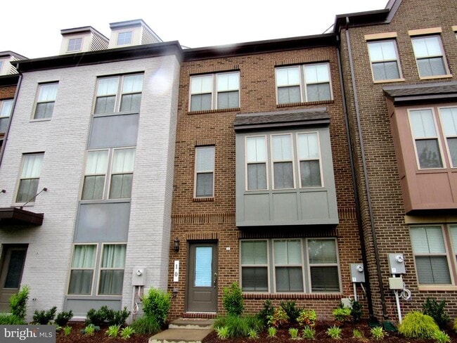 property at 10 Capital Ct